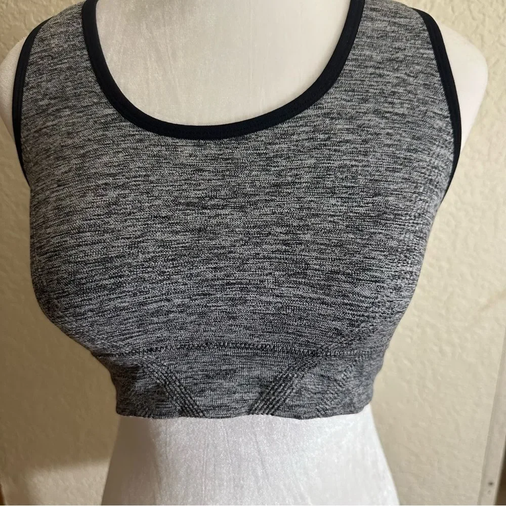 Ryka Gray and Black Stretchy Sports Bra Size Large‎